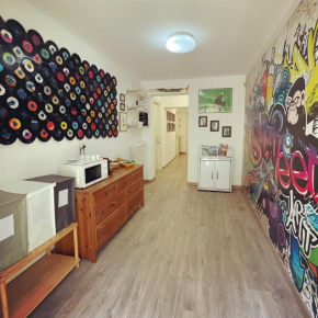211 Underground, Viareggio